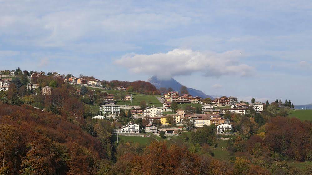 Portola La Vecchia Dimora Villa Roncola Exterior photo